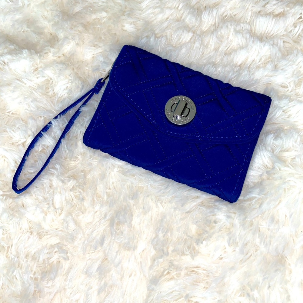 NWOT Vera Bradley Navy Clutch Purse